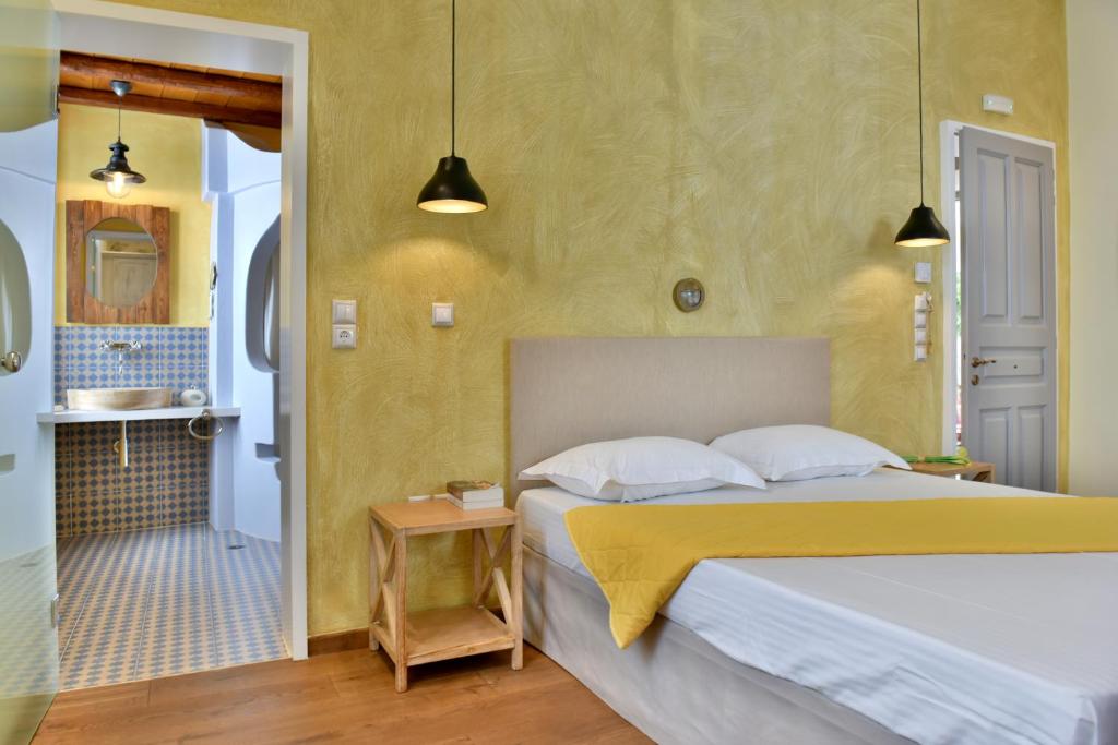 Manolia room 2