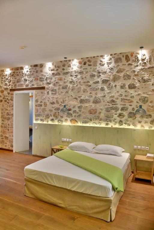 Manolia room 3