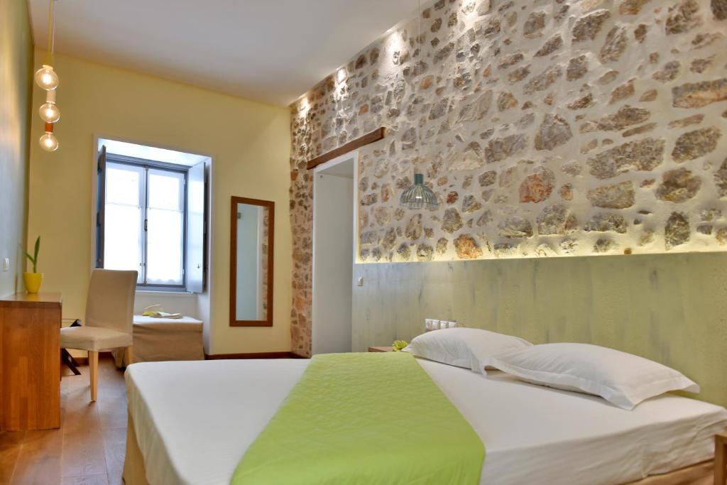 Manolia room 4